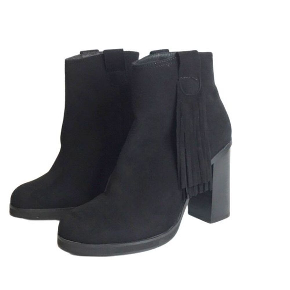 Black suede chunky ankle‎ boots with fringe tassels made in Spain size 10